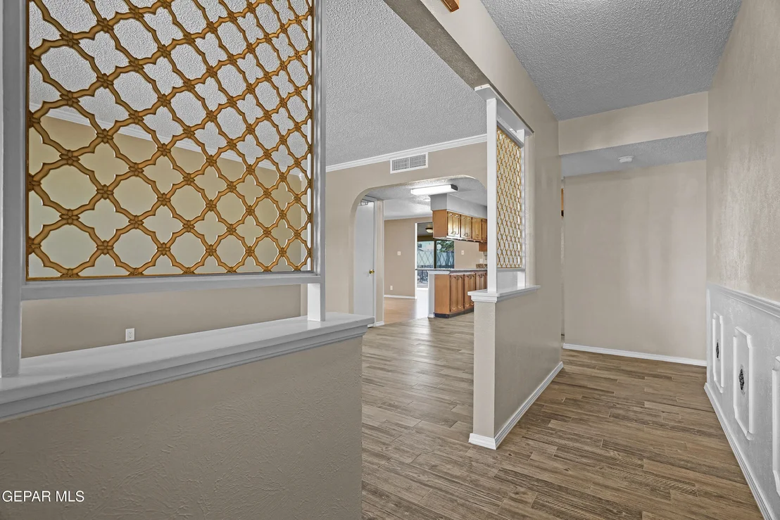 Photo of 1300 SUNBURST Drive