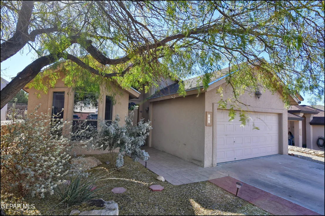 Photo of 260 WESTVALE Court