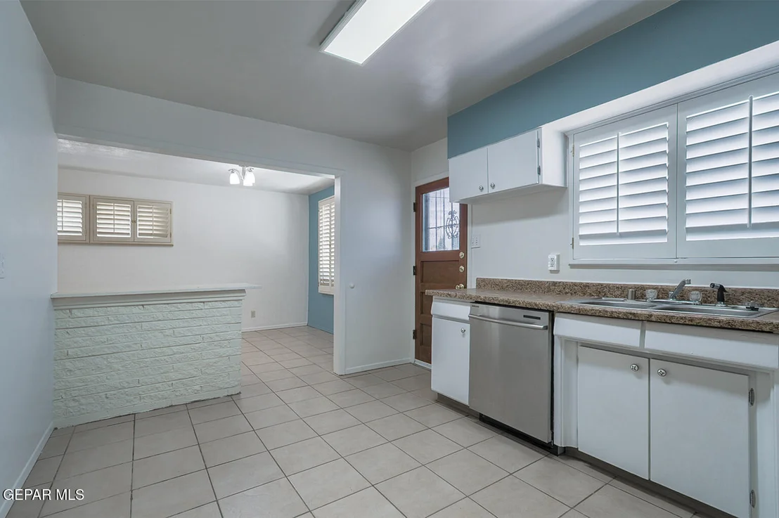 Photo of 1210 CAPER Road