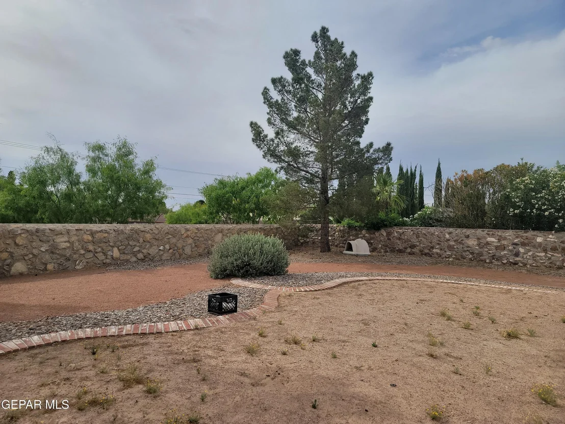 Photo of 1305 TRAIL RIDGE Drive