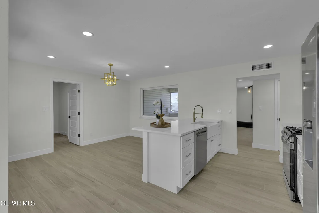 Photo of 2153 SEPTIEMBRE Drive
