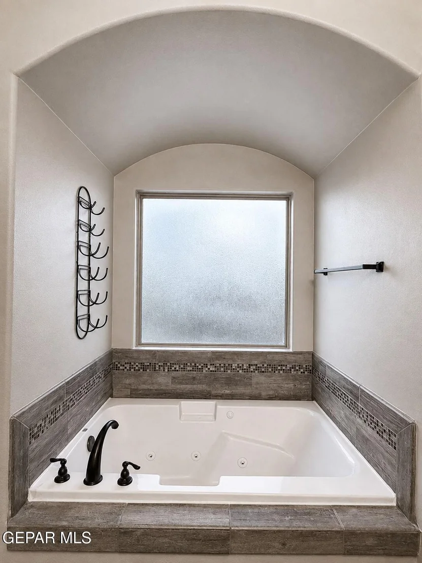 Photo of 14540 ALTON OAKS