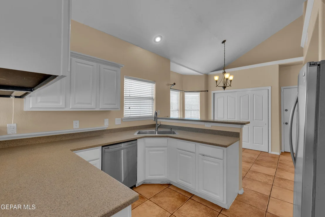 Photo of 6358 FRANKLIN VIEW Drive