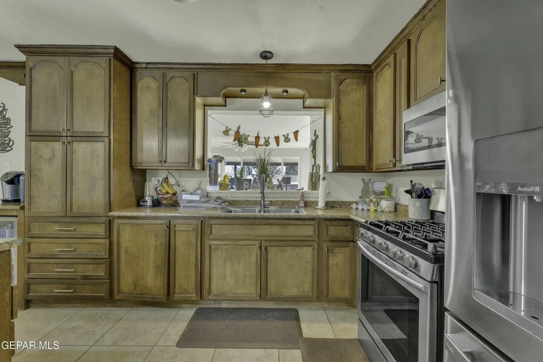 Photo of 9601 Selkirk Drive