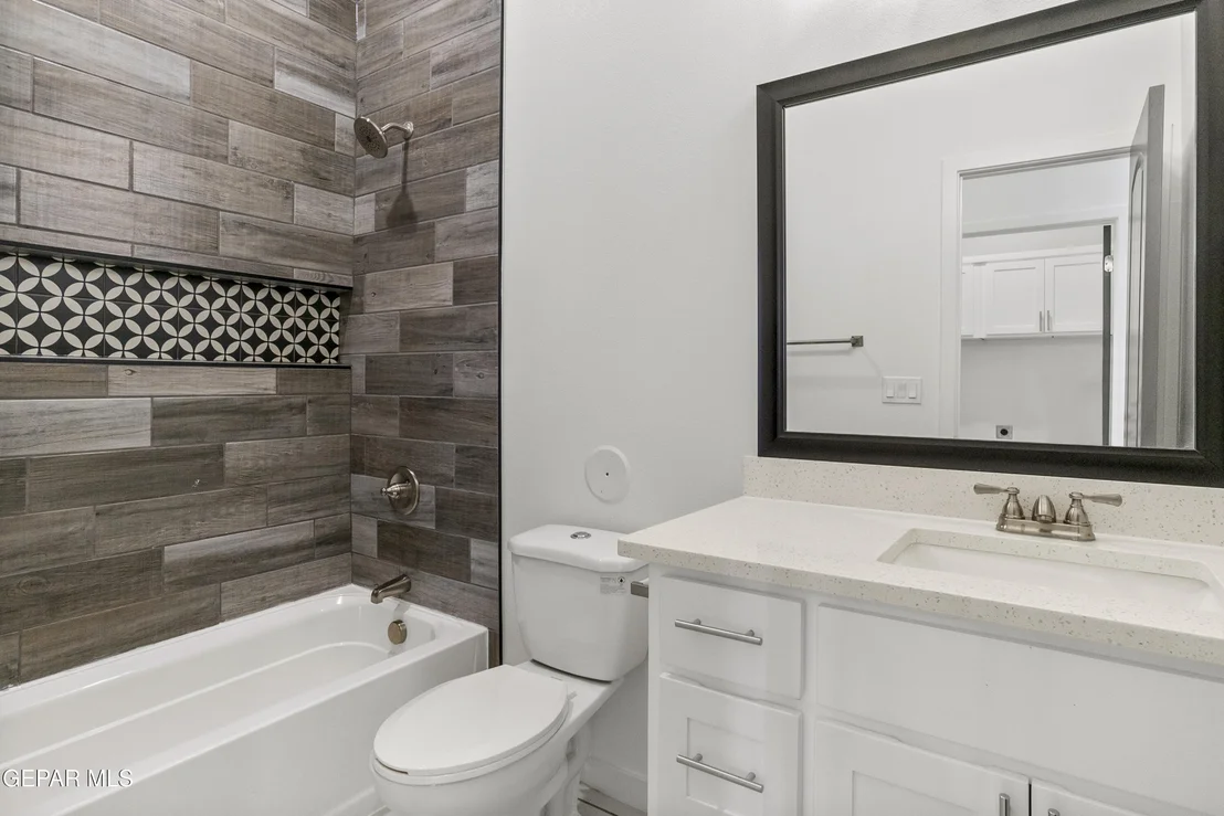 Photo of 2320 Enchanted Hawk