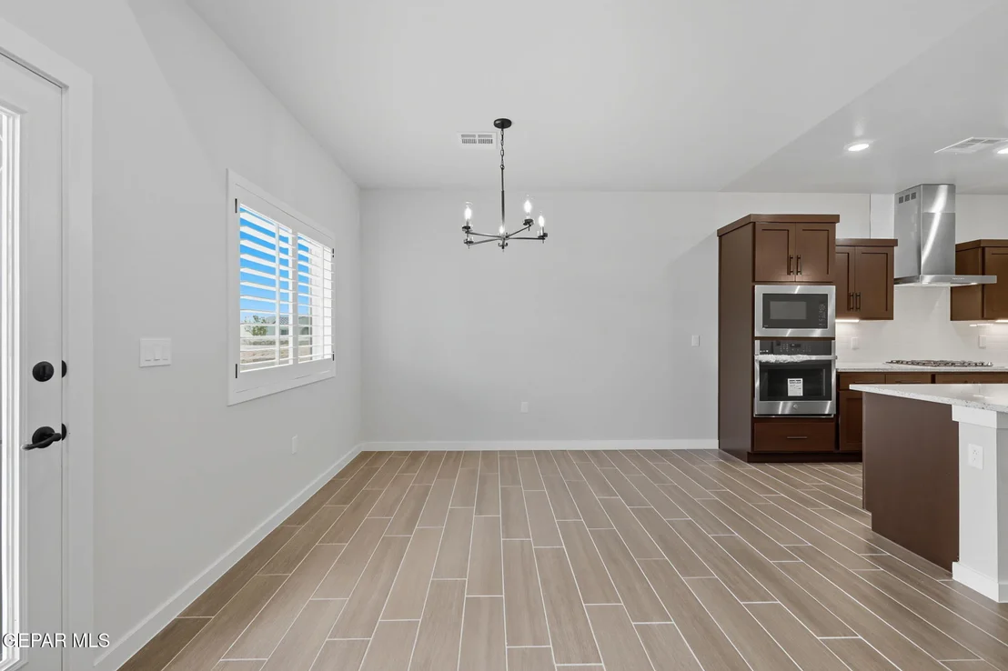 Photo of 909 Pettus Place