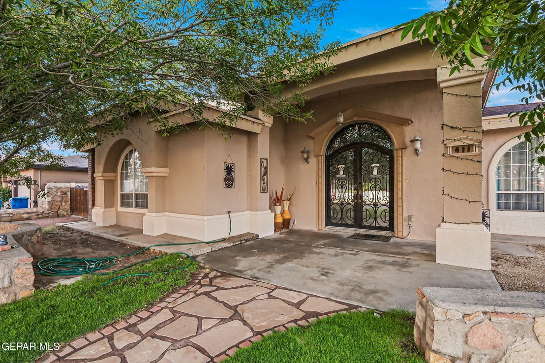 Photo of 411 BURKETT Drive