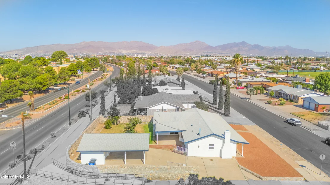Photo of 8312 Mineola Drive