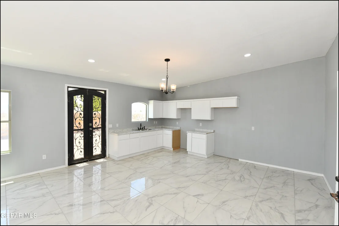 Photo of 1017 Ojinaga Road