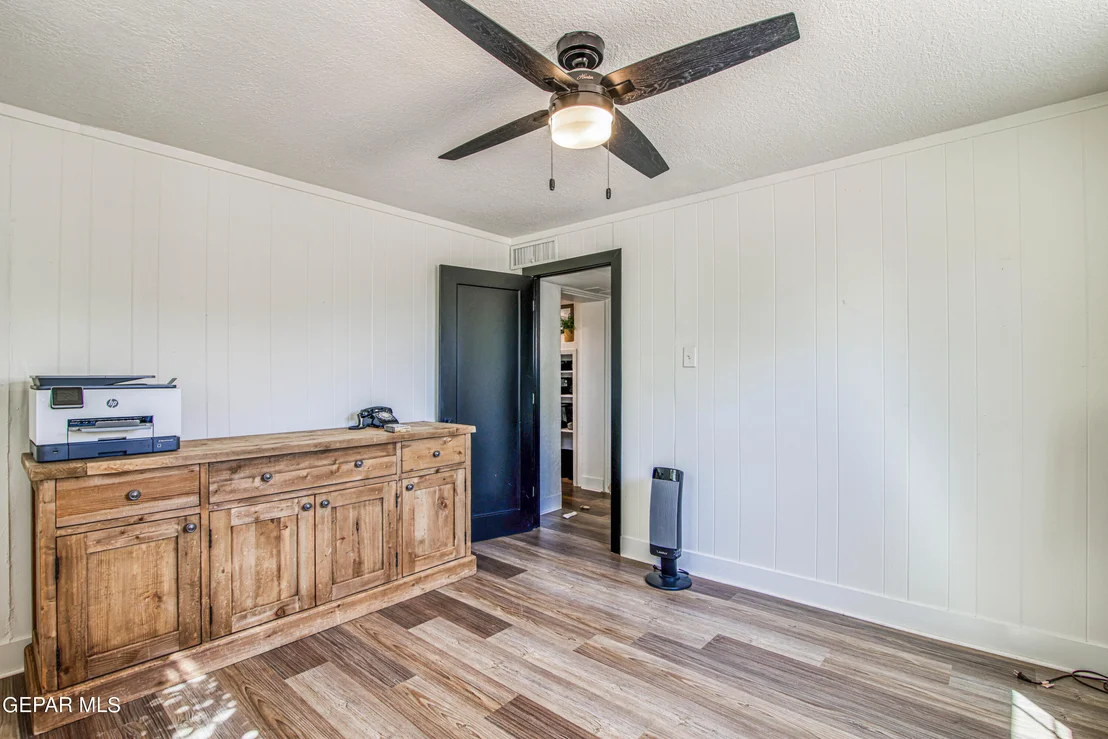 Photo of 1206 STOCKWELL Lane