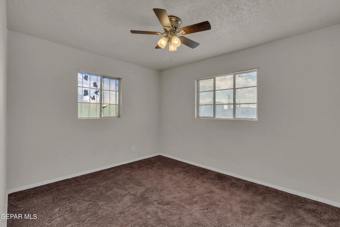 Photo of 5213 SUN VALLEY Drive