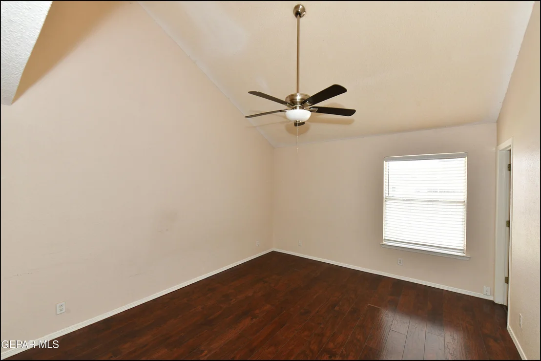 Photo of 7737 PLAZA AZUL Road