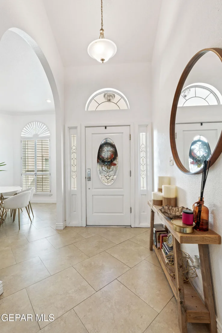 Photo of 721 WILLOW GLEN Drive