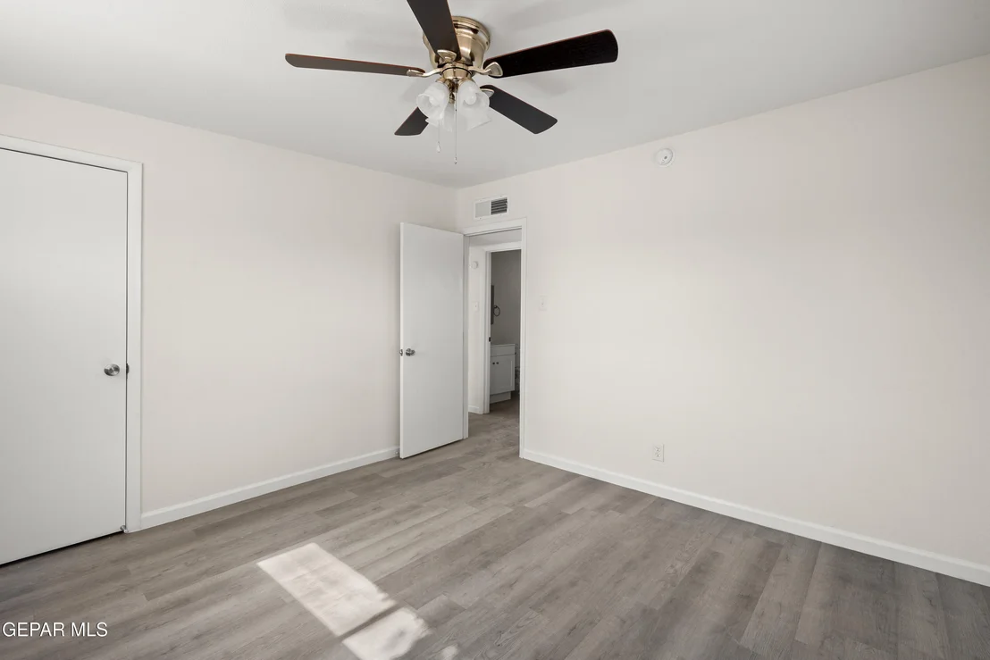 Photo of 5112 JERRY Drive