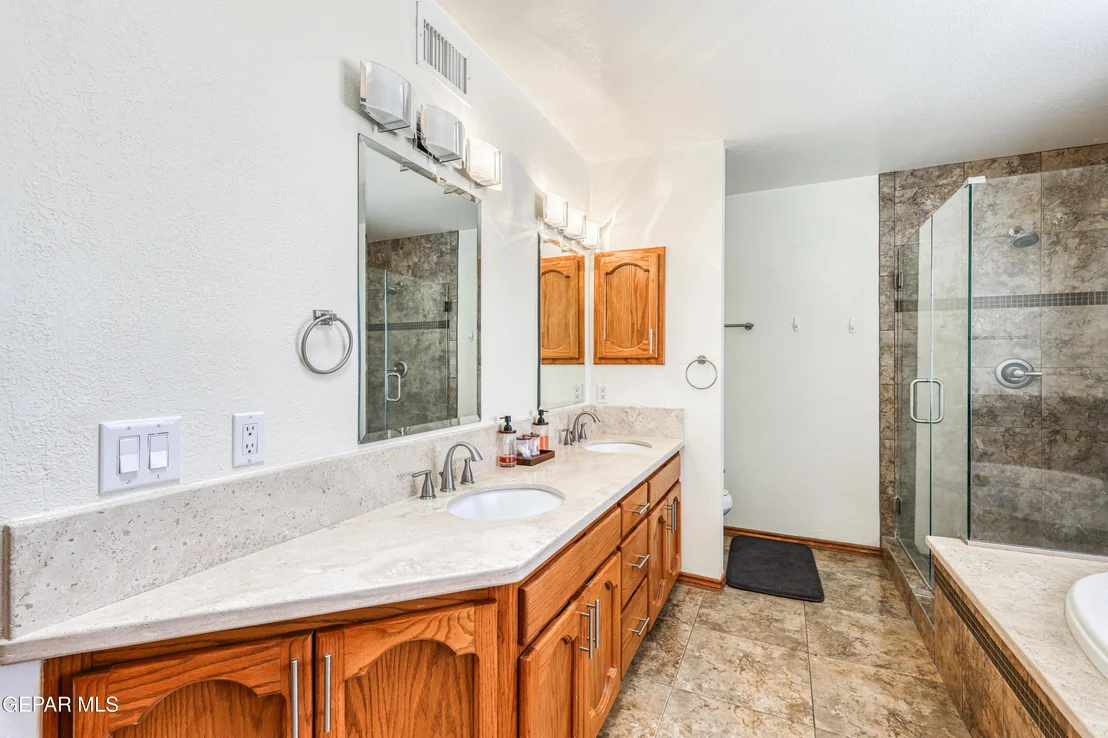 Photo of 6617 Isla del Rey Drive