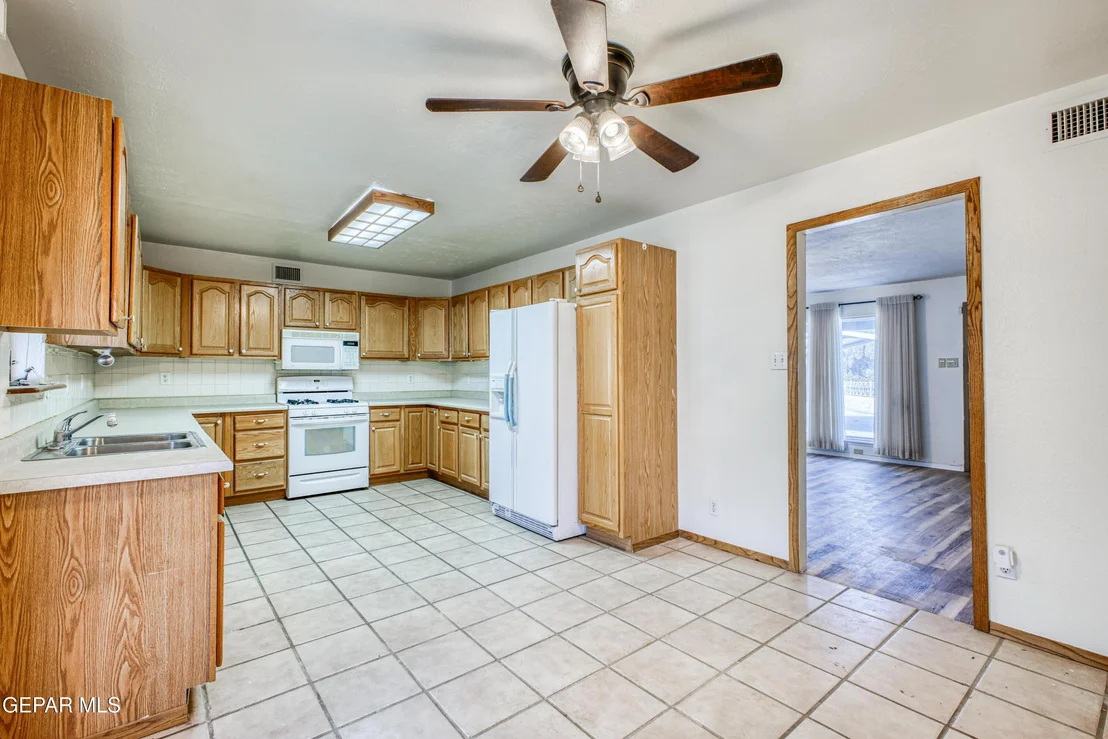 Photo of 5800 NIKE Lane