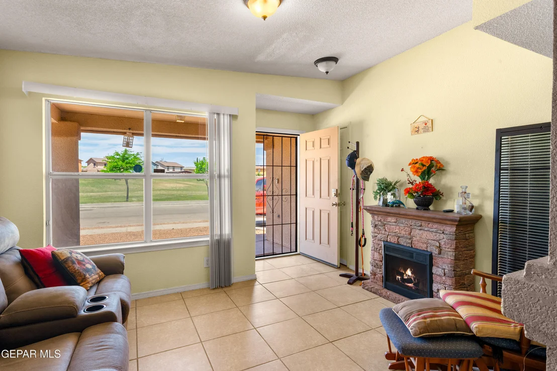 Photo of 11916 AUBURN SANDS Drive