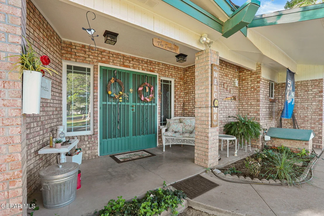 Photo of 136 LAURA GALE Drive