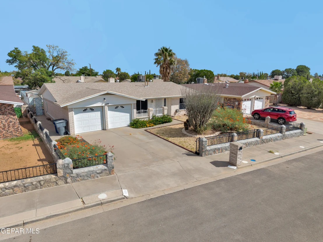 Photo of 5009 MCCORMICK Lane