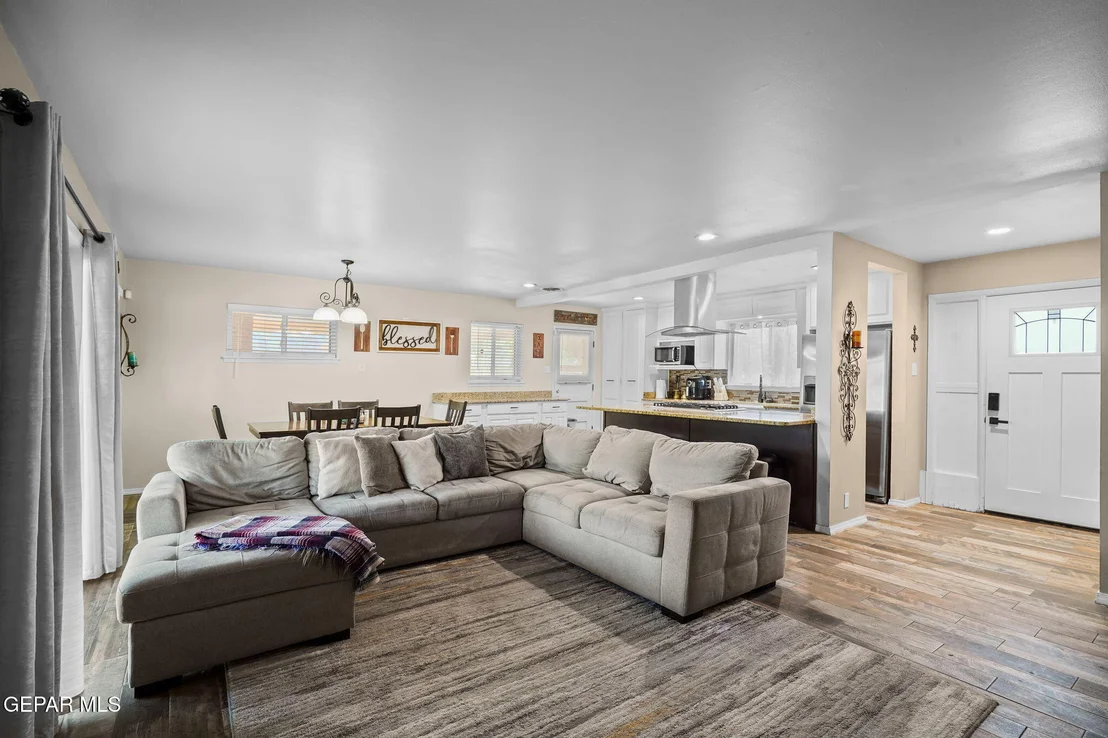 Photo of 3500 ZIRCON Drive