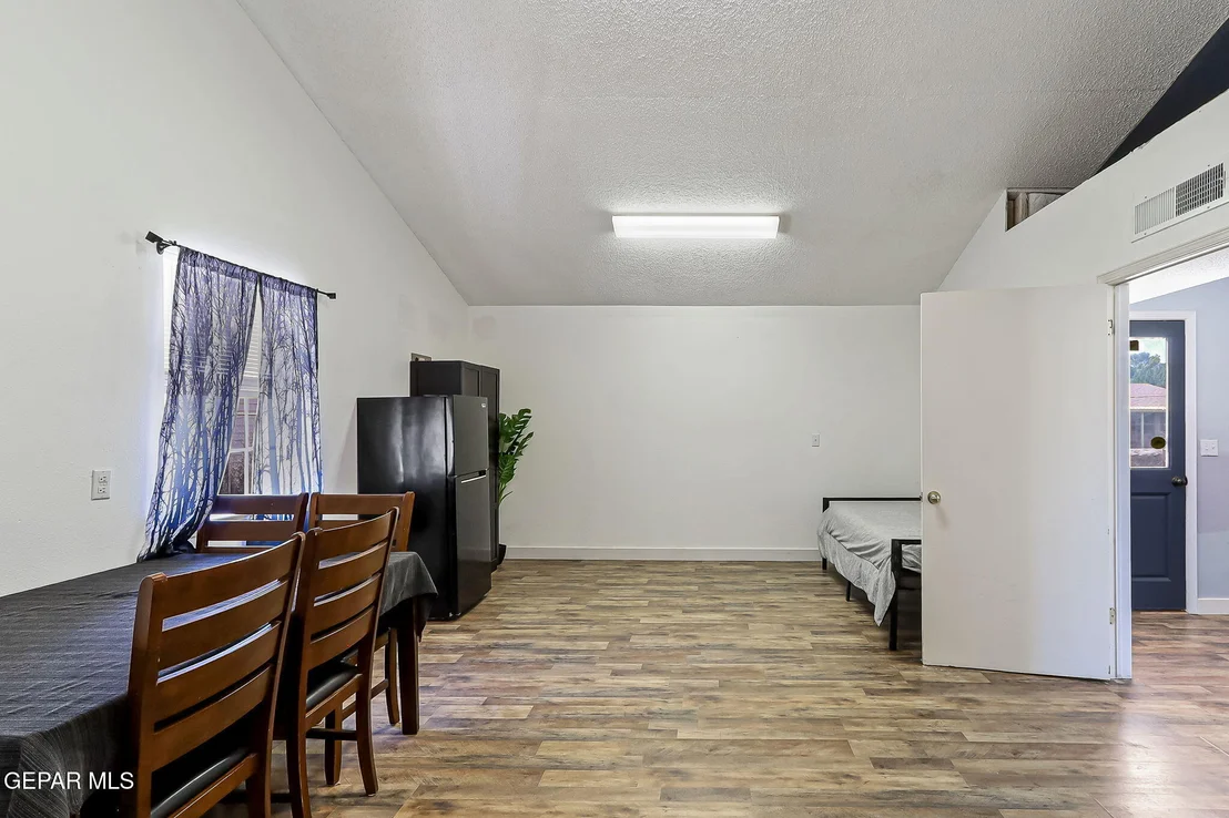 Photo of 5440 La Estancia Circle