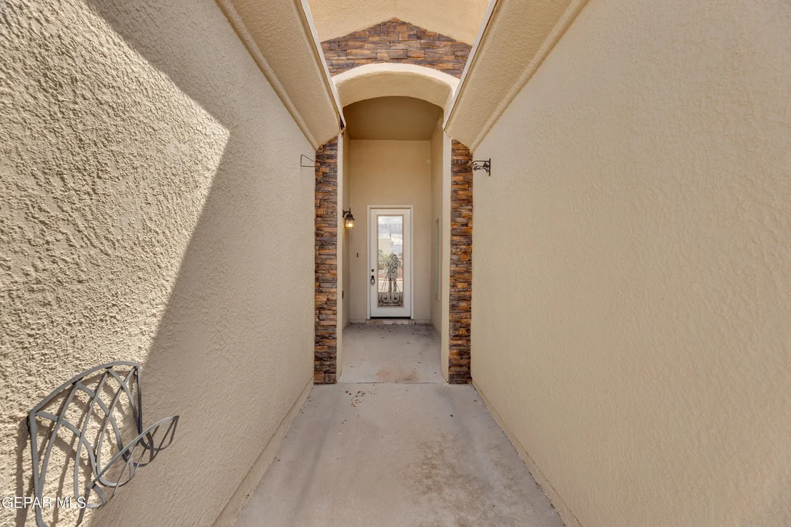 Photo of 7812 ENCHANTED VIEW Drive