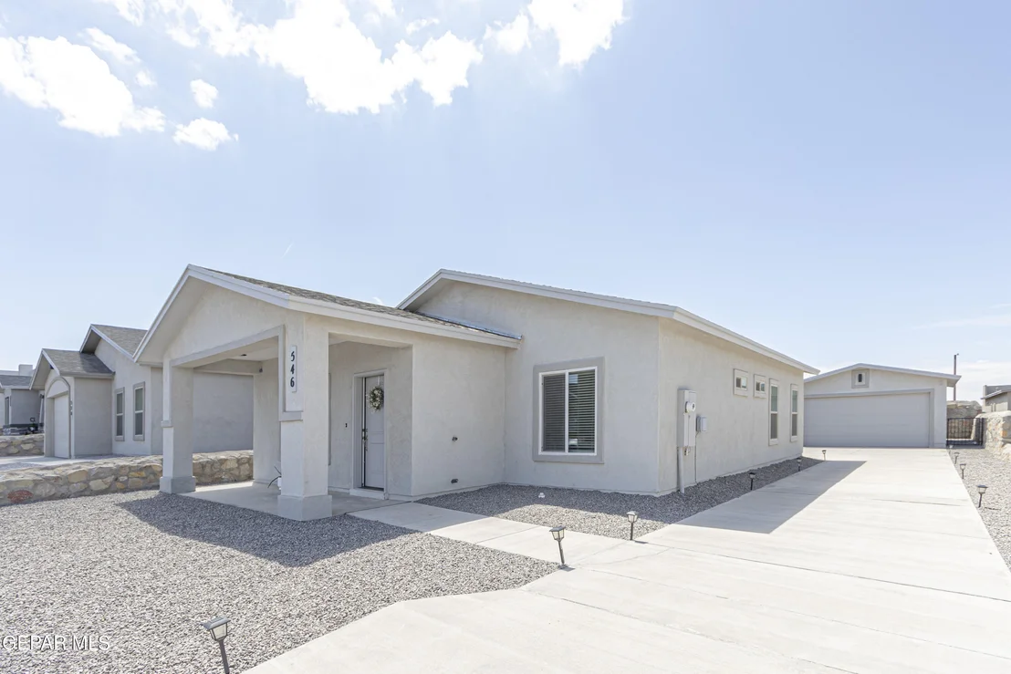 Photo of 546 Spanish Oak Drive