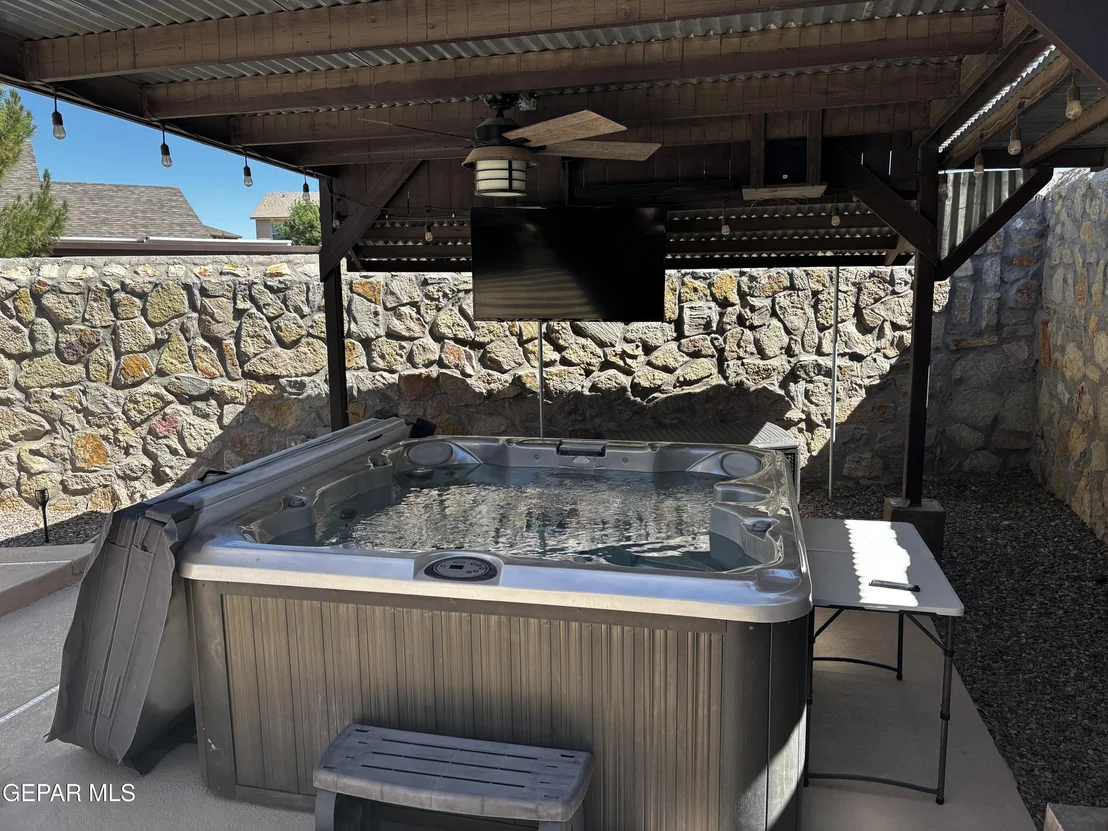 Photo of 987 GRANDEVOLE Drive
