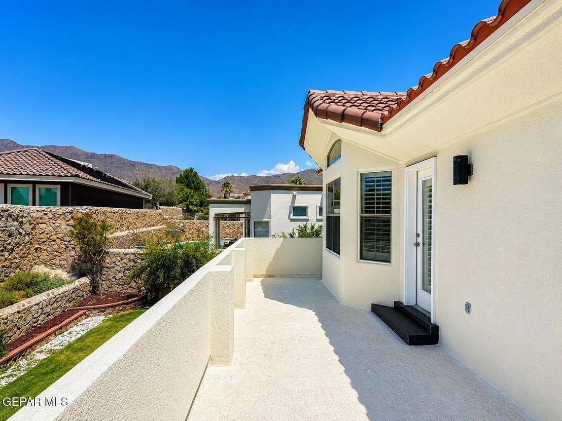Photo of 6325 FRANKLIN RED Drive