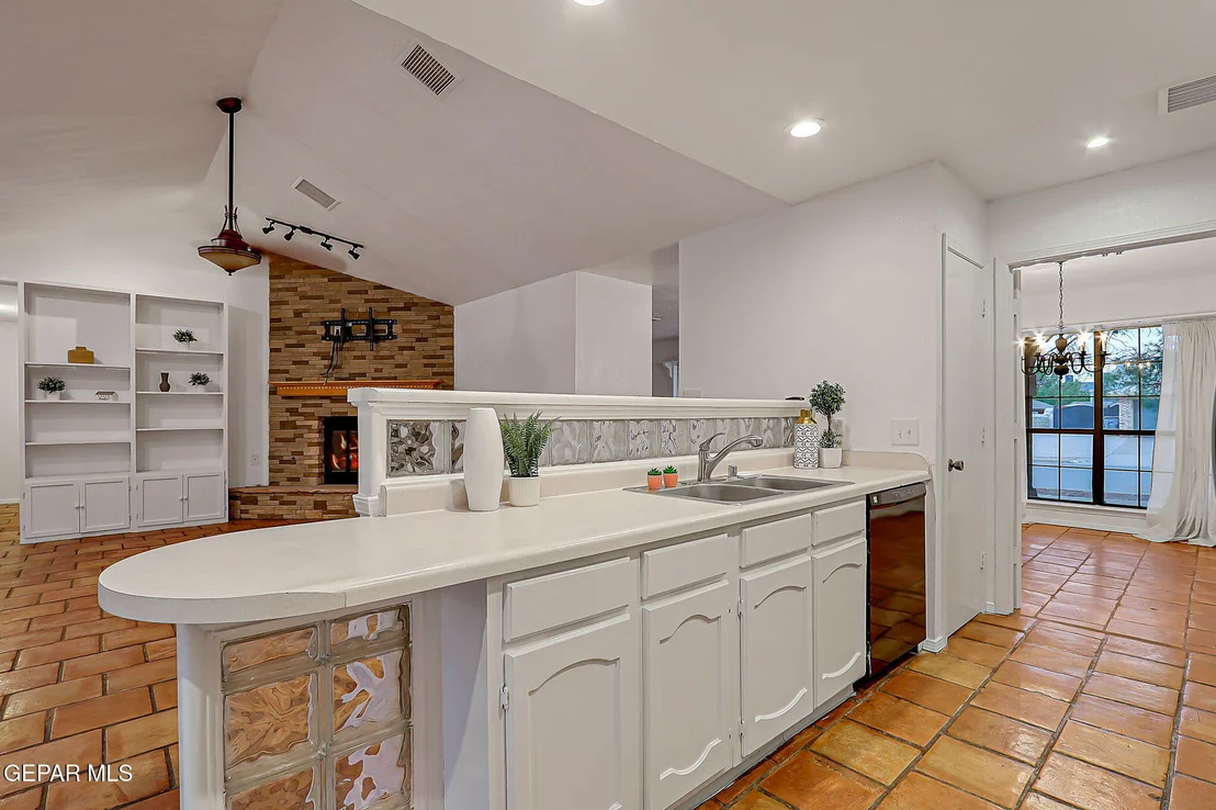 Photo of 11604 Cedar crest Drive