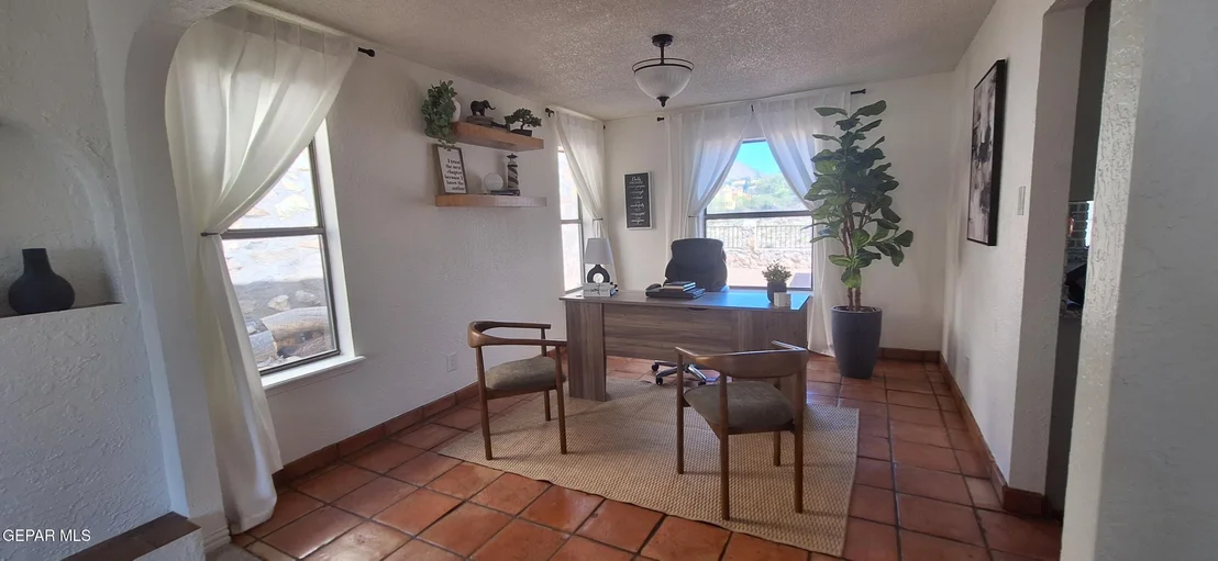 Photo of 656 MOONDALE Drive