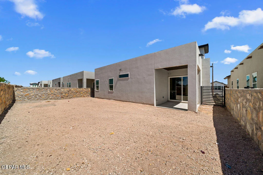 Photo of 1421 DYLAN Place