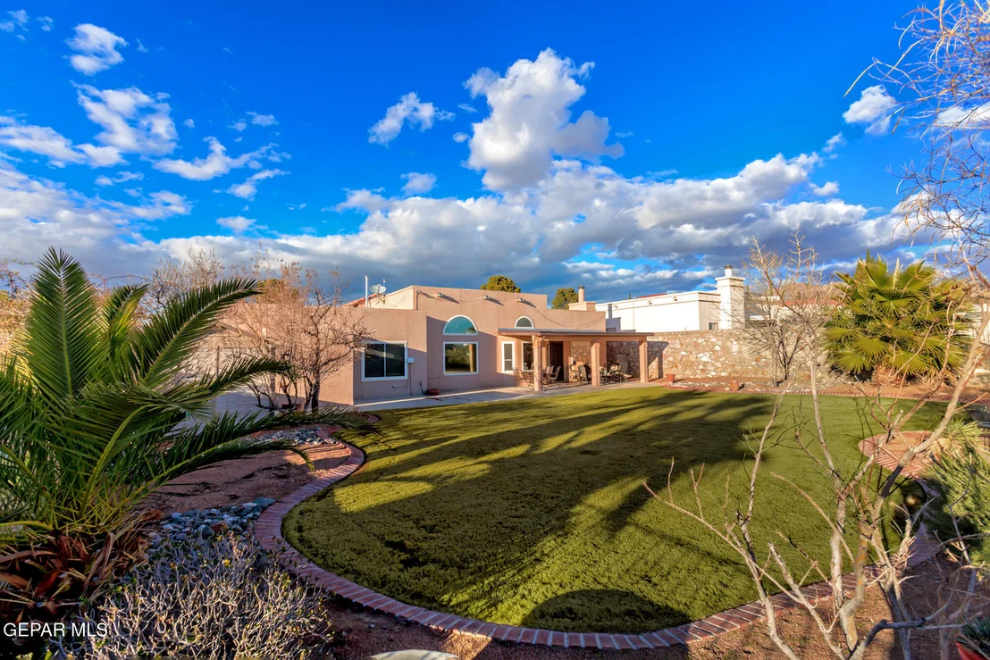 Photo of 7216 SAN MARINO Drive