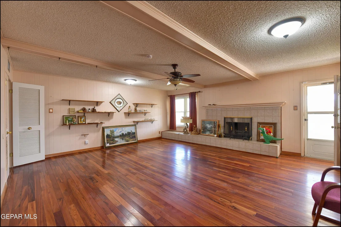 Photo of 8904 METTLER Drive