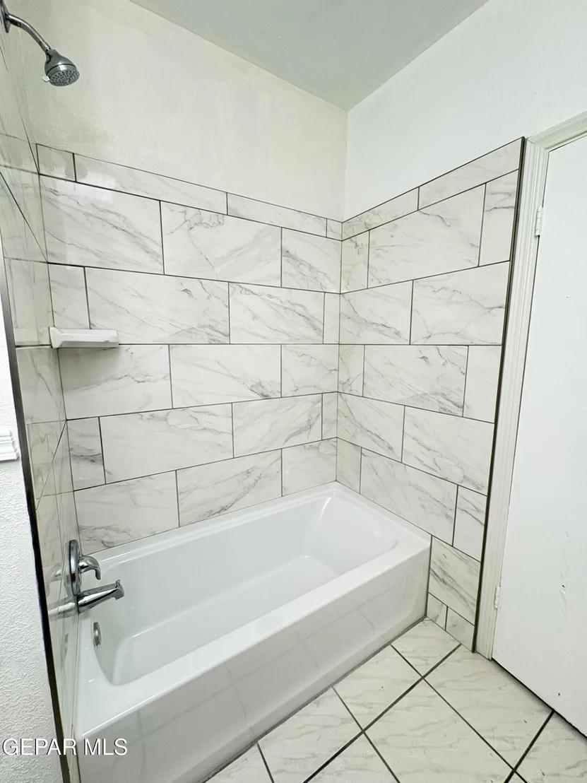 Photo of 10316 ASHWOOD Drive