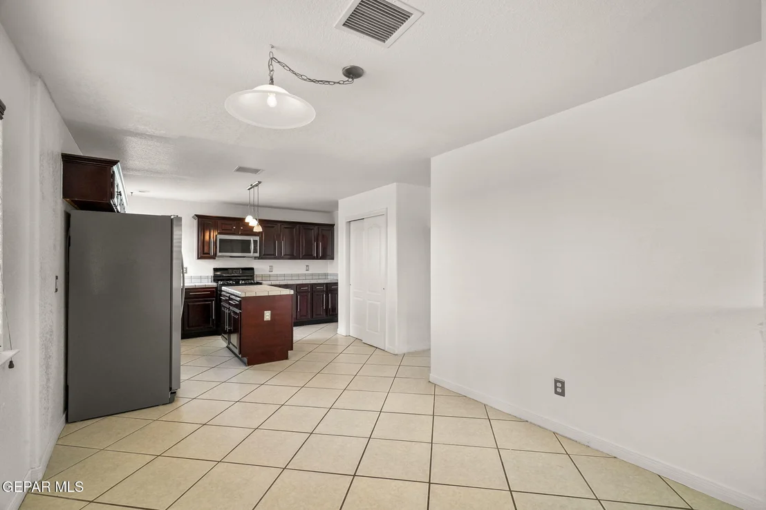 Photo of 1611 PLAYA DEL SOL Street