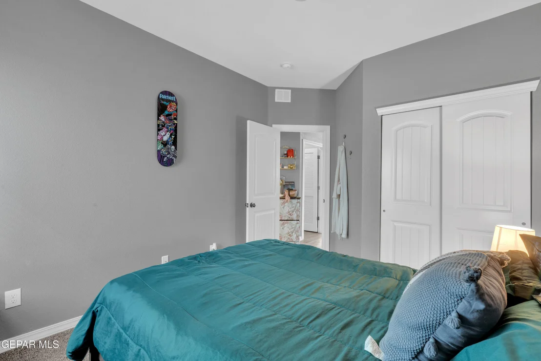 Photo of 762 FLEXFORD Street