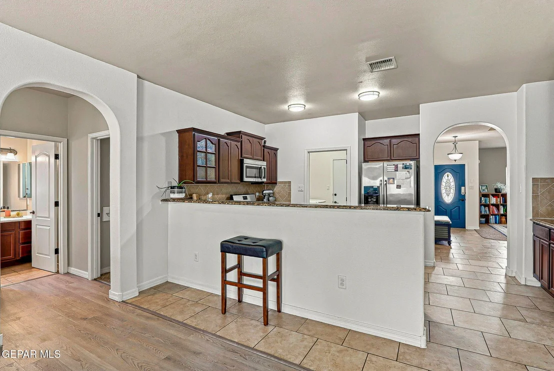 Photo of 14318 OWL POINT Avenue