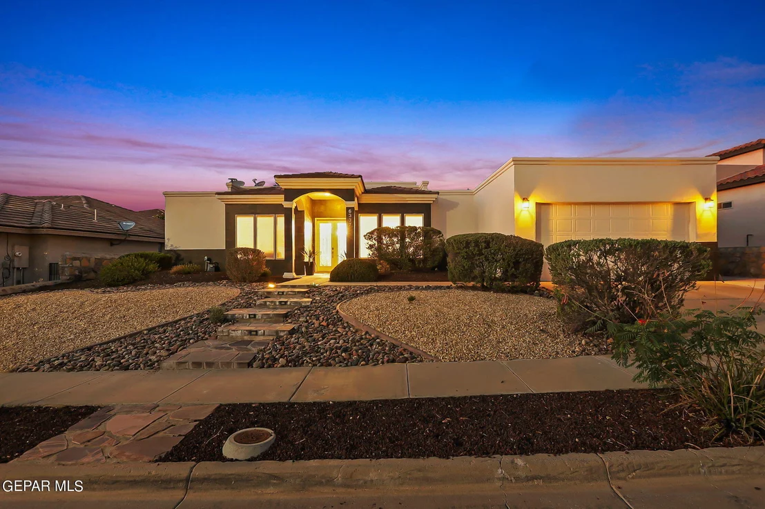 Photo of 6337 Franklin Bluff Dr Drive