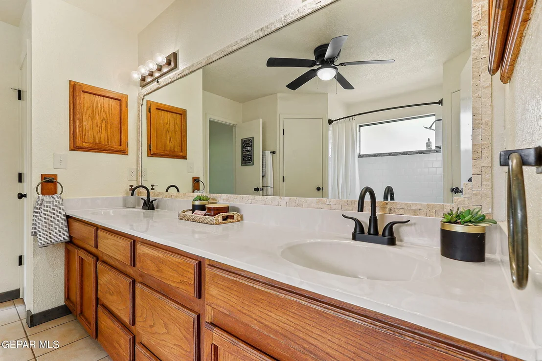 Photo of 1828 Chris Scott Drive