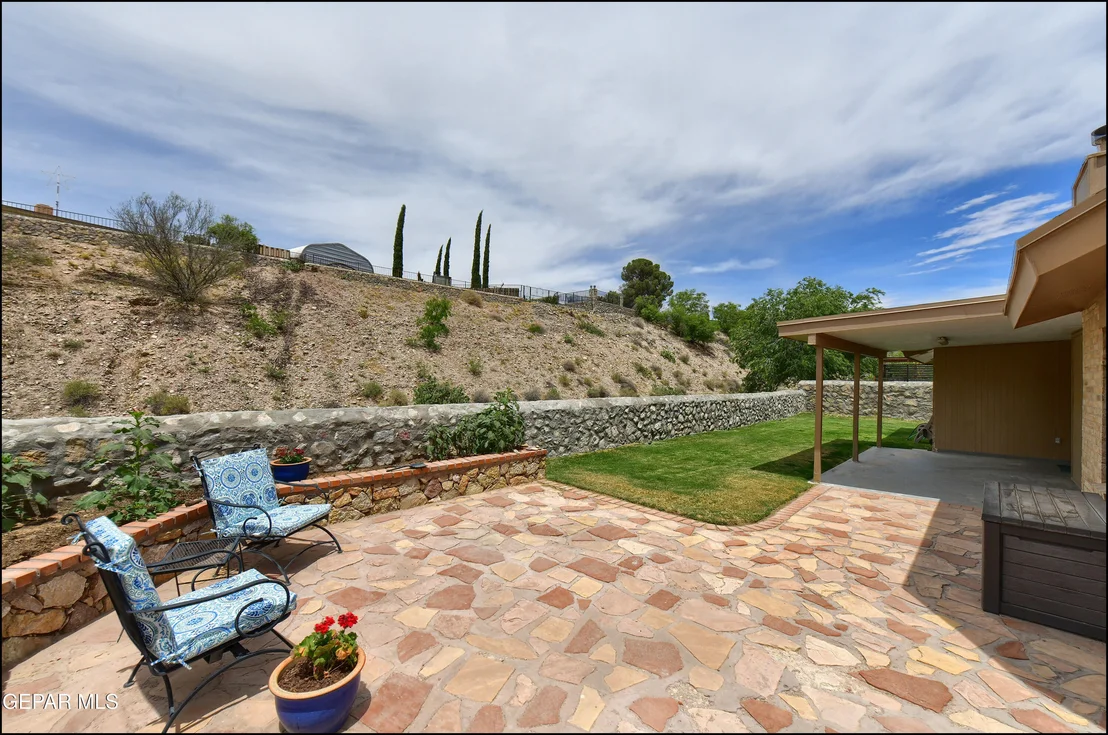 Photo of 6827 AMPOSTA Drive