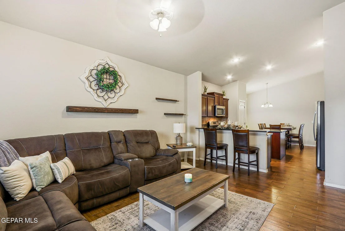 Photo of 1029 AIRSHIP Place