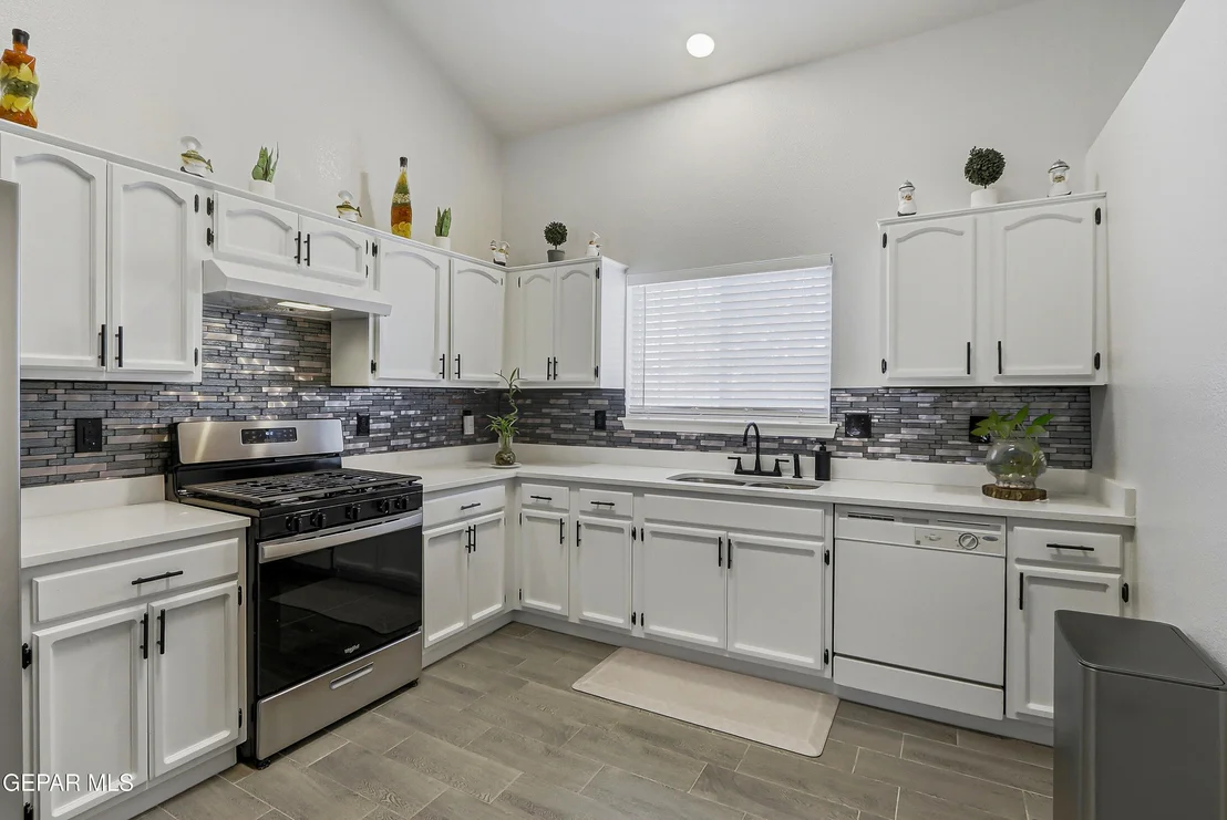 Photo of 12192 Sun Arbor Place