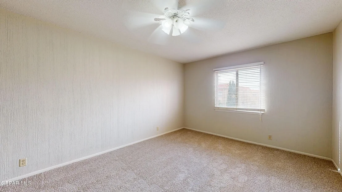 Photo of Unit E7 at 252 SHADOW MOUNTAIN Drive