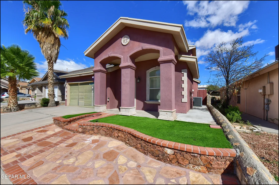 Photo of 11813 DEER GRASS Circle