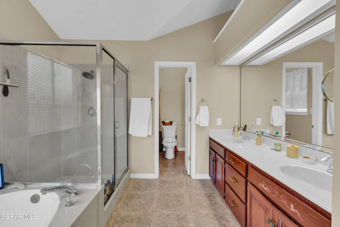 Photo of 1107 SUN RIDGE Drive