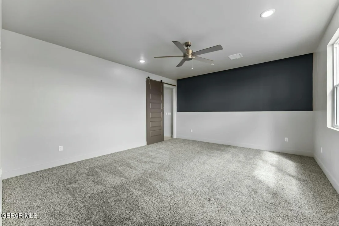 Photo of 947 Bromyard Drive