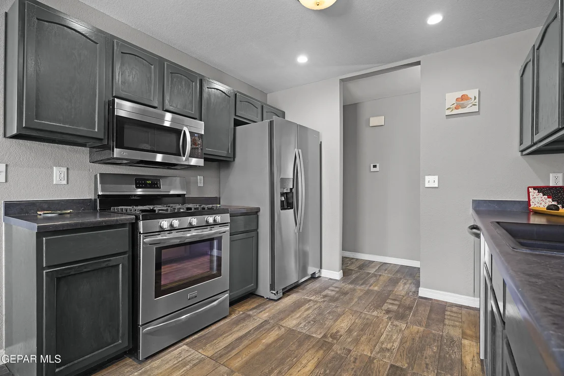 Photo of 693 DESERT SAGE Drive