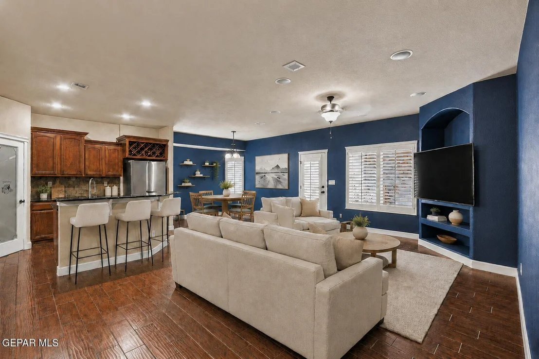 Photo of 1633 SORA Way