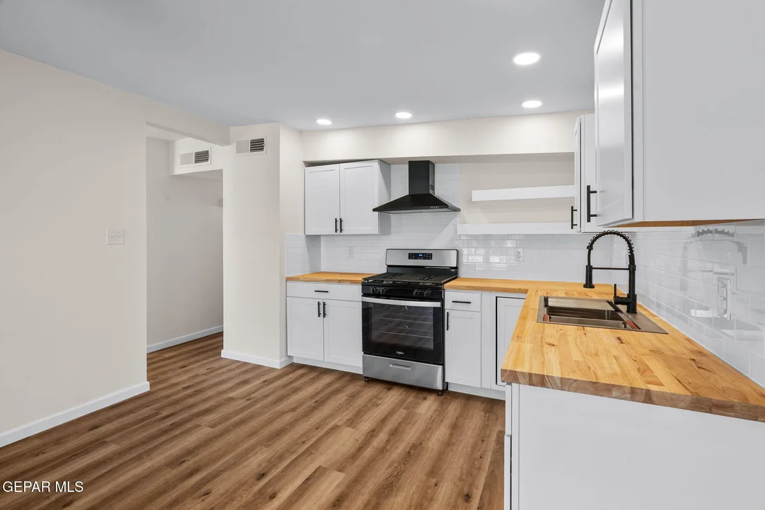 Photo of 244 Link Drive